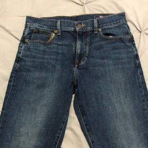 Mens vineyard vines jeans 30x32 slim fit, no stains, tears or rips